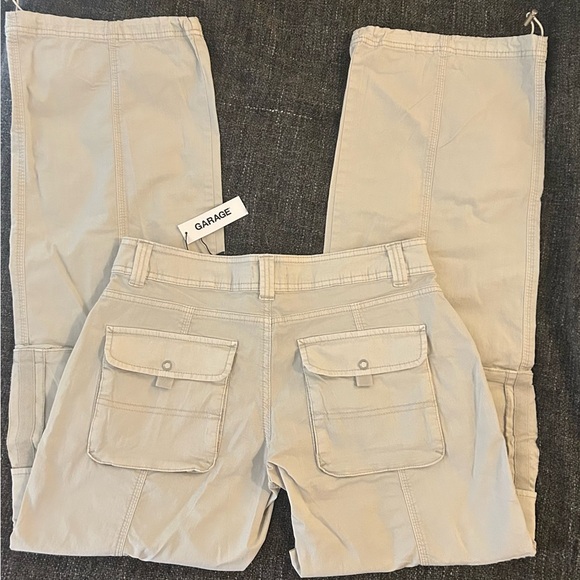 Garage Chicago Cargo Pants in Cement grey/cream - Picture 8 of 9